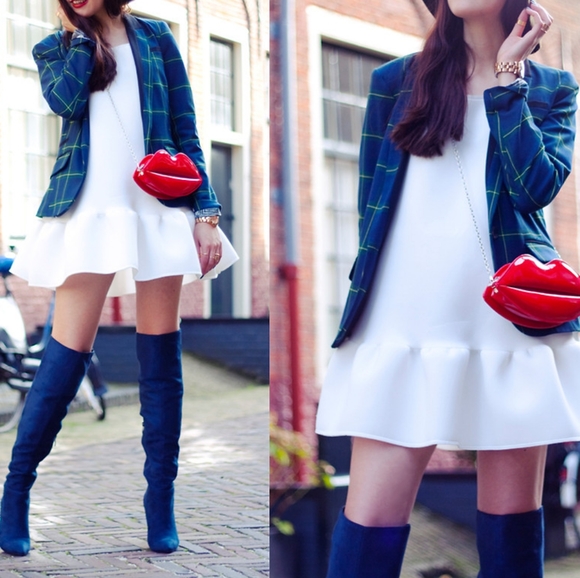 NWOT Red Lips Crossbody Clutch Purse - Picture 2 of 10